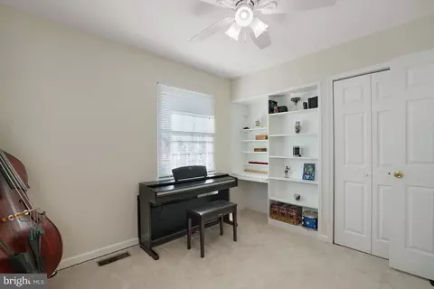 Other - 7215 Beverly Park Dr, Springfield, VA 22150 photo 6 of 15