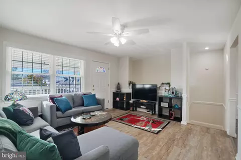 Other - 7215 Beverly Park Dr, Springfield, VA 22150 photo 3 of 15