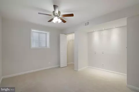 Bedroom - 7215 Beverly Park Dr, Springfield, VA 22150 photo 6 of 7