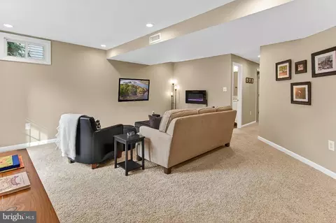 Living - 7736 White Willow Ct, Springfield, VA 22153 photo 3 of 3
