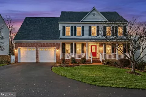 Exterior - 7736 White Willow Ct, Springfield, VA 22153 photo 2 of 25