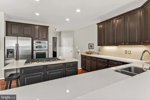 Kitchen - 7736 White Willow Ct, Springfield, VA 22153 photo 6 of 7