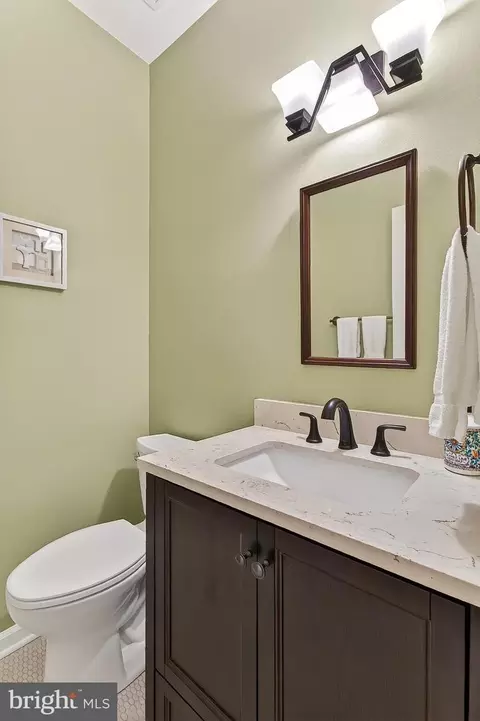 Bath - 7736 White Willow Ct, Springfield, VA 22153 photo 1 of 6