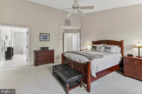 Bedroom - 7736 White Willow Ct, Springfield, VA 22153 photo 3 of 10