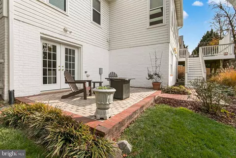 Exterior - 7736 White Willow Ct, Springfield, VA 22153 photo 15 of 25