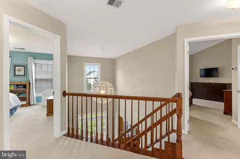 Entry Way - 7736 White Willow Ct, Springfield, VA 22153 photo 5 of 9