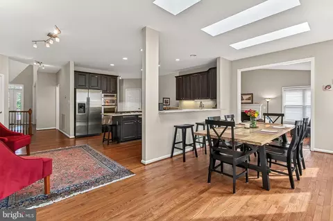 Dining - 7736 White Willow Ct, Springfield, VA 22153 photo 4 of 5