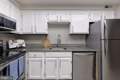 Kitchen - 7680 Tremayne Pl #308, Mclean, VA 22102 photo 1 of 2