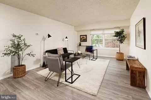 Living - 7680 Tremayne Pl #308, Mclean, VA 22102 photo 2 of 2