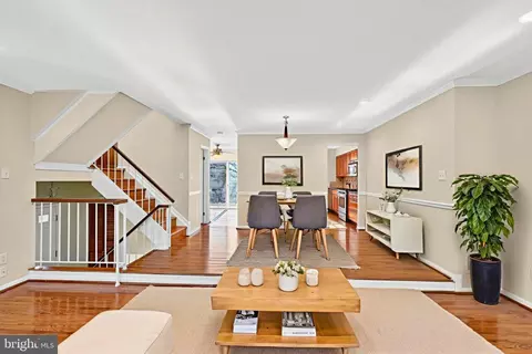 7701 Solomon Seal Dr, Springfield, VA 22152 photo 6