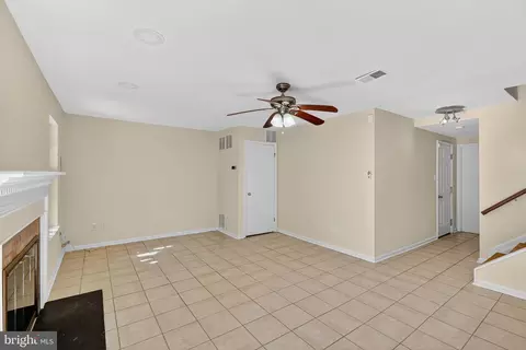 7701 Solomon Seal Dr, Springfield, VA 22152 photo 34
