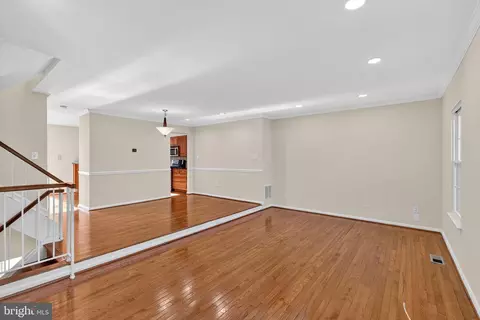7701 Solomon Seal Dr, Springfield, VA 22152 photo 36