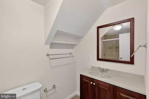 7701 Solomon Seal Dr, Springfield, VA 22152 photo 22