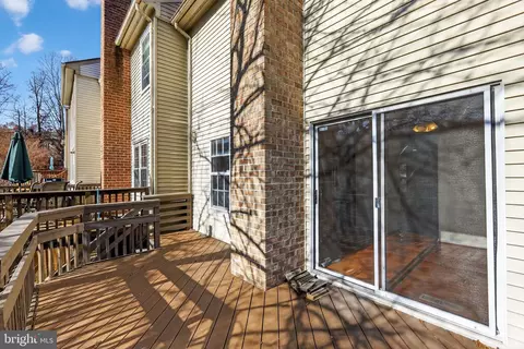 7701 Solomon Seal Dr, Springfield, VA 22152 photo 42