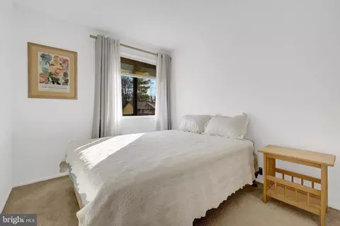Bedroom - 2142 Cartwright Pl, Reston, VA 20191 photo 4 of 4