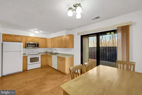 Kitchen - 2142 Cartwright Pl, Reston, VA 20191 photo 1 of 6