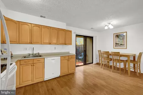 Other - 2142 Cartwright Pl, Reston, VA 20191 photo 2 of 14