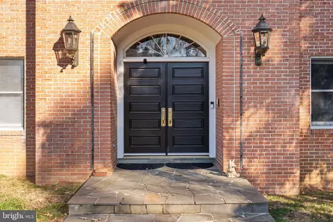 Entry Way - 9200 Falls Run Rd, Mclean, VA 22102 photo 1 of 1