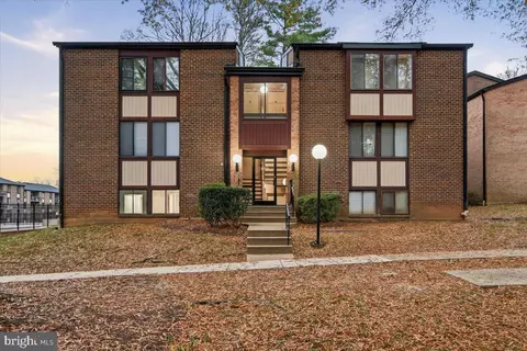 9713 Kings Crown Ct #1, Fairfax, VA 22031