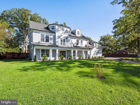 6709 S Benson Dr, Alexandria, VA 22306