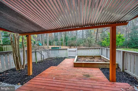 Exterior - 2376 Generation Dr, Reston, VA 20191 photo 7 of 12