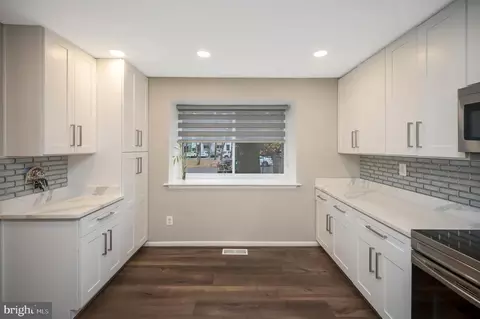 Kitchen - 2376 Generation Dr, Reston, VA 20191 photo 4 of 4