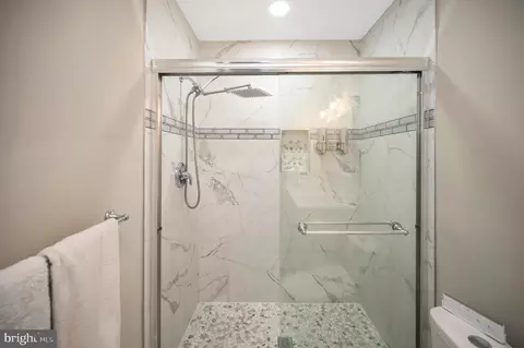 Bath - 2376 Generation Dr, Reston, VA 20191 photo 2 of 5