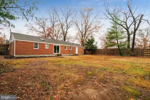 Exterior - 6705 Greenleaf St, Springfield, VA 22150 photo 5 of 6
