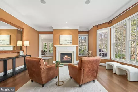 Living - 8340 Springhaven Garden Ln, Mclean, VA 22102 photo 1 of 7