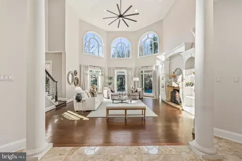 Living - 8340 Springhaven Garden Ln, Mclean, VA 22102 photo 4 of 7
