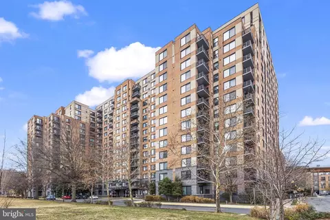 2451 Midtown Ave #1413, Alexandria, VA 22303