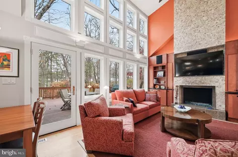 Other - 2218 Wakerobin Ln, Reston, VA 20191 photo 3 of 22