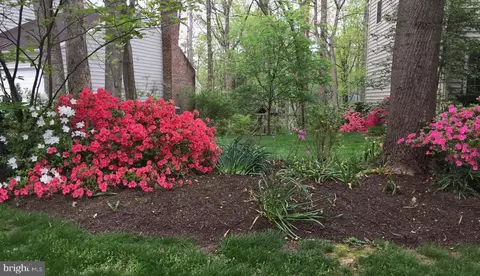 Exterior - 2218 Wakerobin Ln, Reston, VA 20191 photo 9 of 9