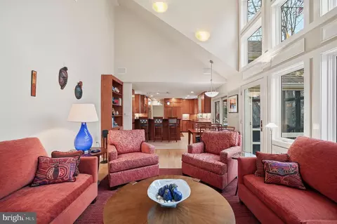 Living - 2218 Wakerobin Ln, Reston, VA 20191 photo 3 of 4