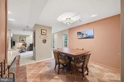 Dining - 2218 Wakerobin Ln, Reston, VA 20191 photo 4 of 5