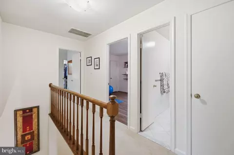 Entry Way - 2218 Wakerobin Ln, Reston, VA 20191 photo 2 of 2