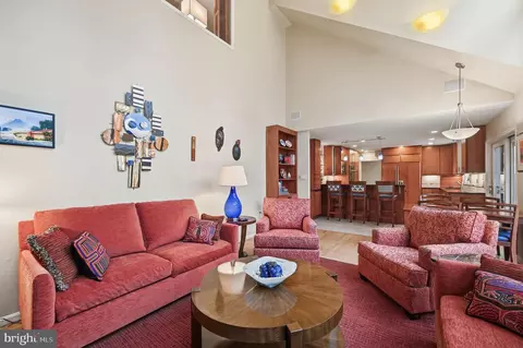 Living - 2218 Wakerobin Ln, Reston, VA 20191 photo 2 of 4