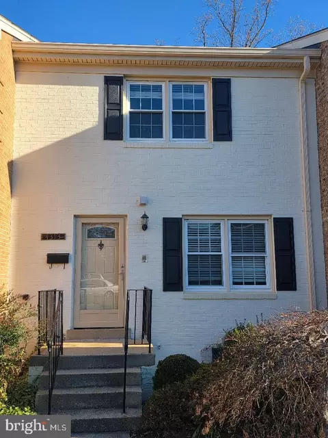 4313 Greenberry Ln, Annandale, VA 22003