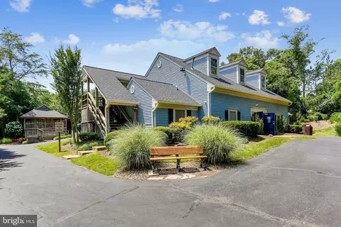 Exterior - 4511 Stone Pine Ct, Chantilly, VA 20151 photo 6 of 7
