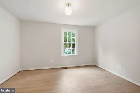 Bedroom - 4511 Stone Pine Ct, Chantilly, VA 20151 photo 3 of 5