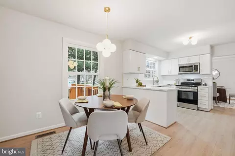 Dining - 4511 Stone Pine Ct, Chantilly, VA 20151 photo 5 of 5