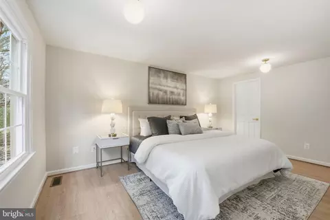Bedroom - 4511 Stone Pine Ct, Chantilly, VA 20151 photo 2 of 5