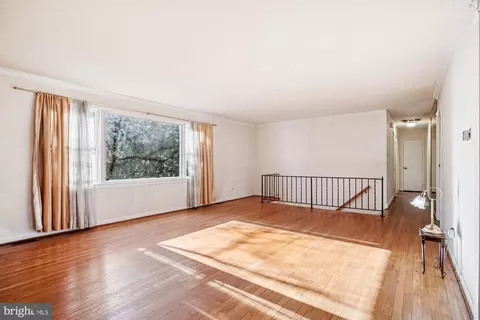 Living - 6144 Chesterbrook Rd, Mclean, VA 22101 photo 6 of 6