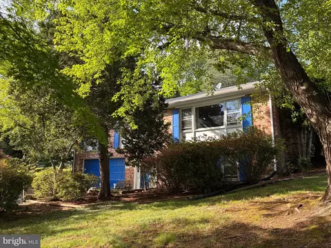 Exterior - 6144 Chesterbrook Rd, Mclean, VA 22101 photo 3 of 25