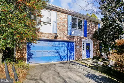 6144 Chesterbrook Rd, Mclean, VA 22101