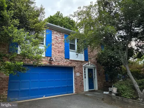 6144 Chesterbrook Rd, Mclean, VA 22101