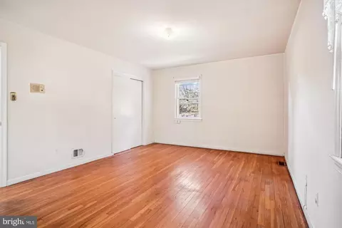 Bedroom - 6144 Chesterbrook Rd, Mclean, VA 22101 photo 1 of 3