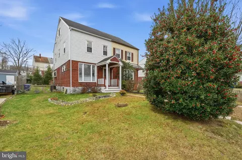6905 Radcliffe Dr, Alexandria, VA 22307