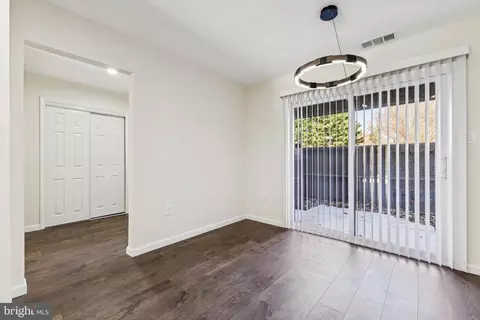 Entry Way - 2015 Wethersfield Ct, Reston, VA 20191 photo 2 of 2