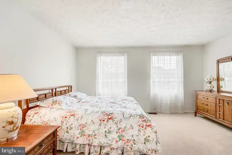 8278 Crestmont Cir, Springfield, VA 22153 photo 16